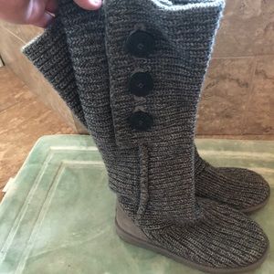 Ugg classic cardy button detail knit boots